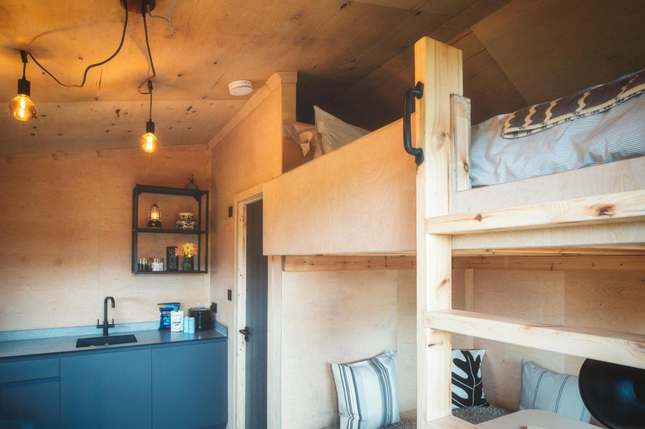 Luxury Glamping Cabin With Outdoor Bath On Cornish Flower Farm 特鲁罗 外观 照片