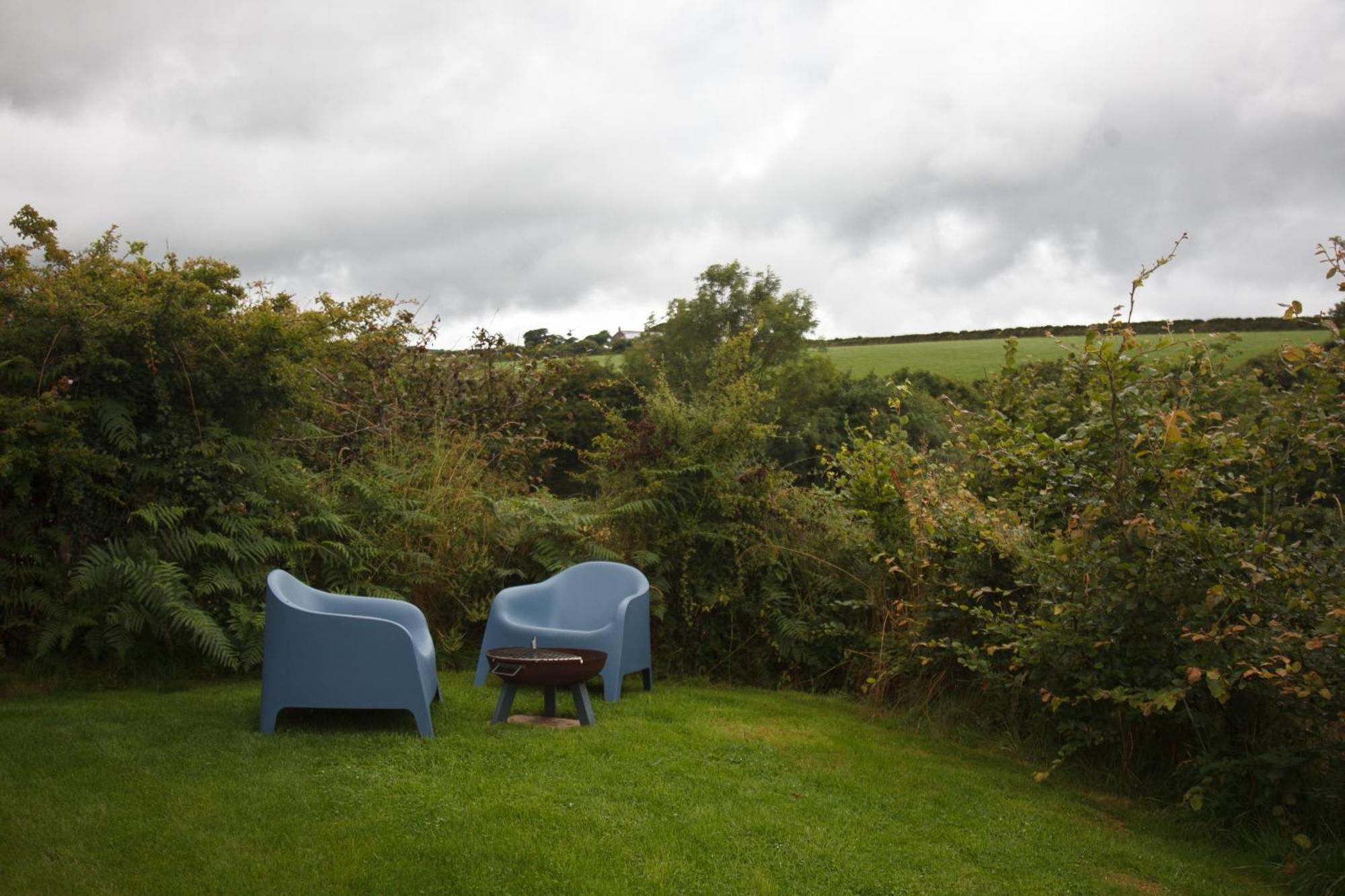 Luxury Glamping Cabin With Outdoor Bath On Cornish Flower Farm 特鲁罗 外观 照片