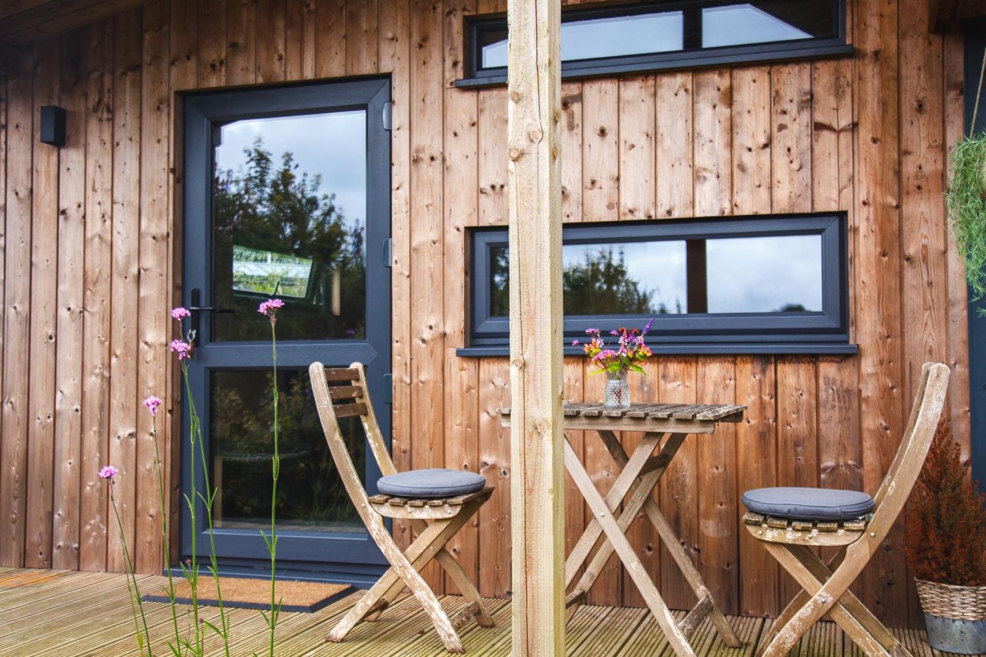 Luxury Glamping Cabin With Outdoor Bath On Cornish Flower Farm 特鲁罗 外观 照片