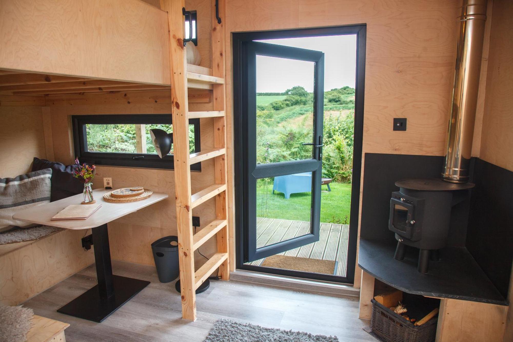 Luxury Glamping Cabin With Outdoor Bath On Cornish Flower Farm 特鲁罗 外观 照片